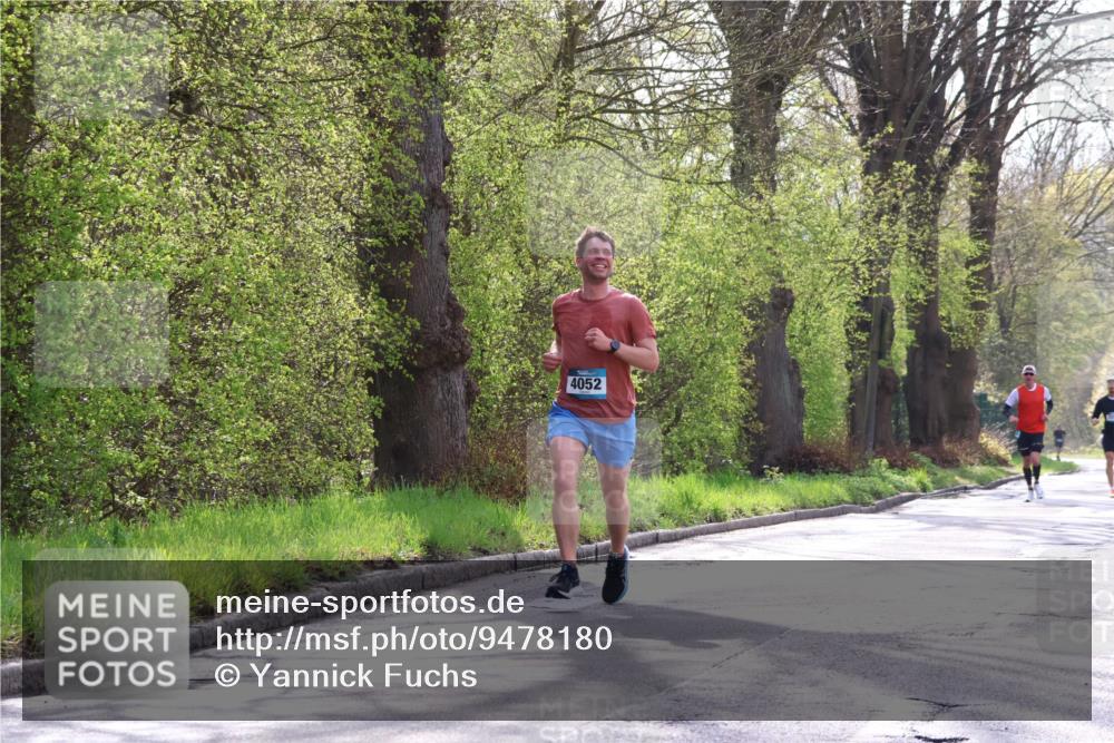 12.04.2026 - 45. Internationalen Wilhelmsburger Insellauf Yannick Fuchs http://msf.ph/oto/9478180 12.04.2026 10:15:16 Laufen 4052 meine-sportfotos.de