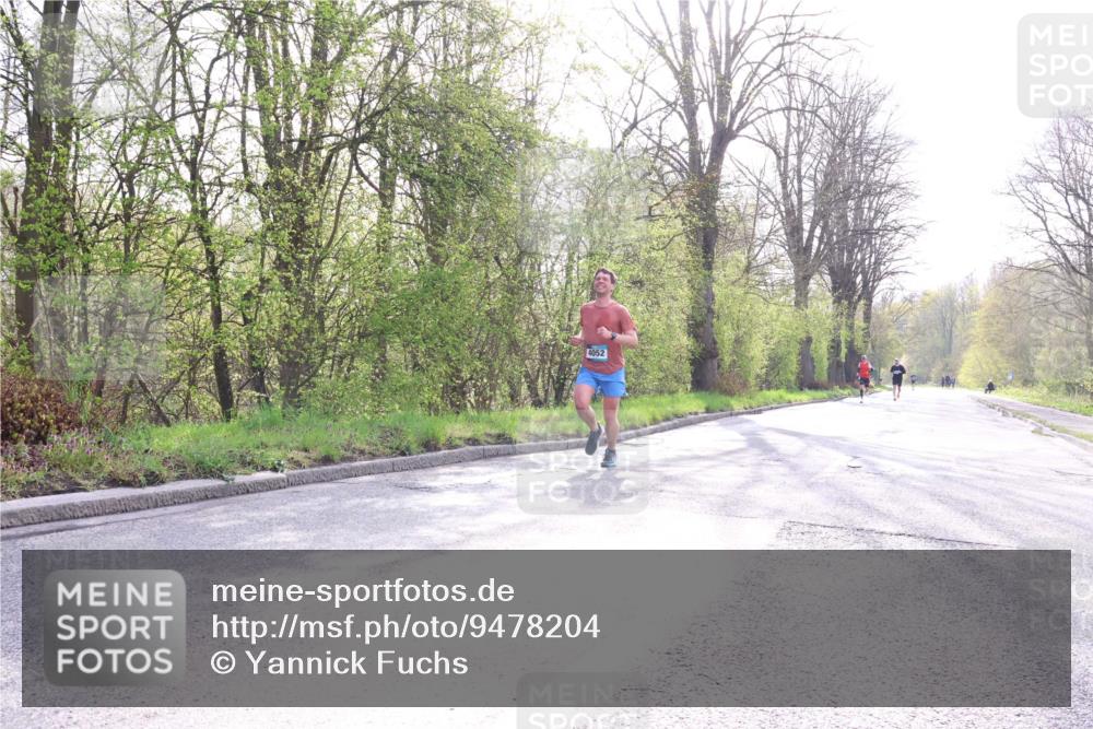 12.04.2026 - 45. Internationalen Wilhelmsburger Insellauf Yannick Fuchs http://msf.ph/oto/9478204 12.04.2026 10:15:18 Laufen 4052 meine-sportfotos.de
