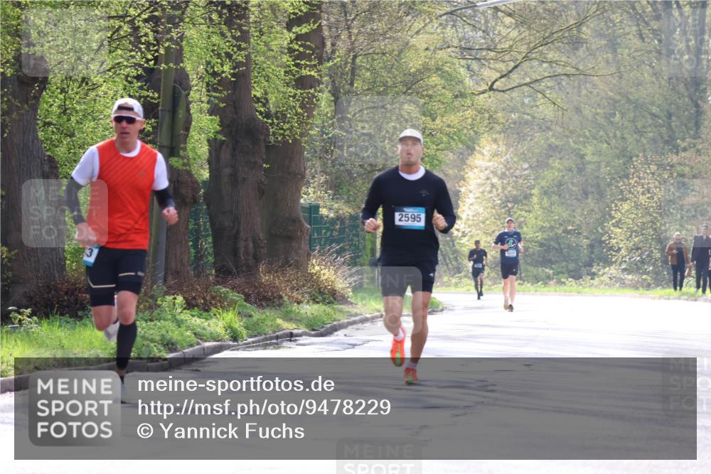 12.04.2026 - 45. Internationalen Wilhelmsburger Insellauf Yannick Fuchs http://msf.ph/oto/9478229 12.04.2026 10:15:20 Laufen 2595 meine-sportfotos.de
