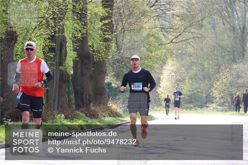 12.04.2026 - 45. Internationalen Wilhelmsburger Insellauf Yannick Fuchs http://msf.ph/oto/9478232 12.04.2026 10:15:21 Laufen 2595 meine-sportfotos.de