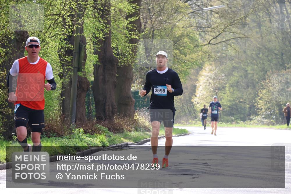 12.04.2026 - 45. Internationalen Wilhelmsburger Insellauf Yannick Fuchs http://msf.ph/oto/9478239 12.04.2026 10:15:21 Laufen 2595 meine-sportfotos.de
