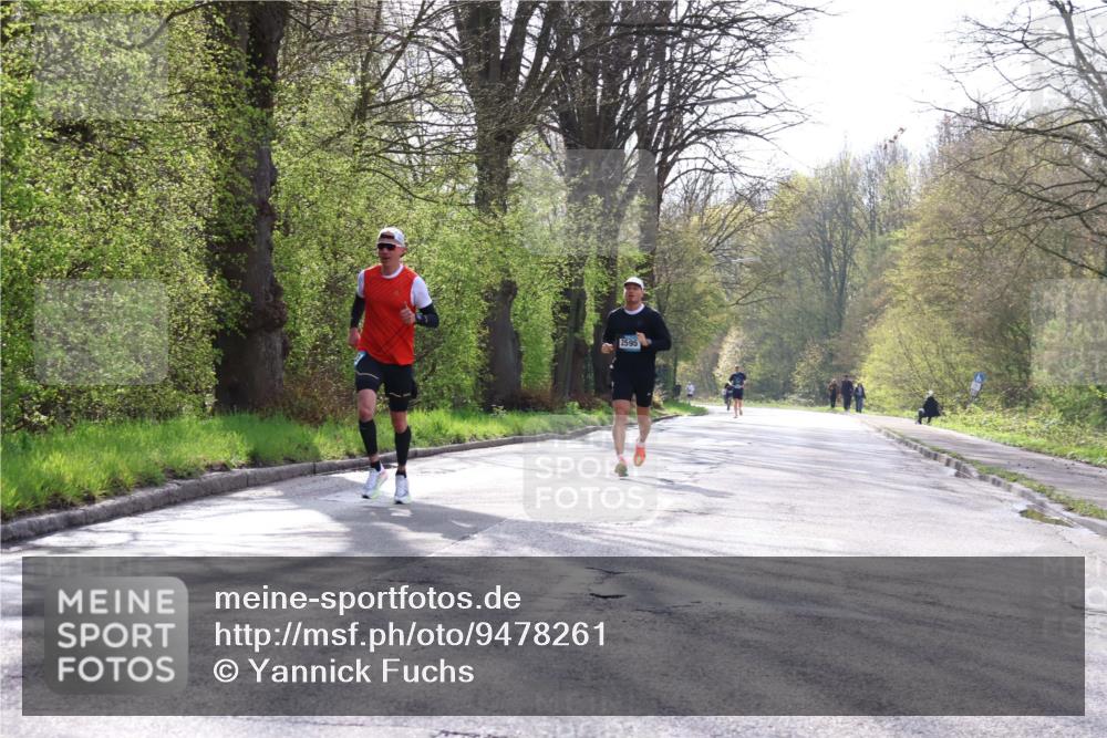 12.04.2026 - 45. Internationalen Wilhelmsburger Insellauf Yannick Fuchs http://msf.ph/oto/9478261 12.04.2026 10:15:23 Laufen 2595 meine-sportfotos.de