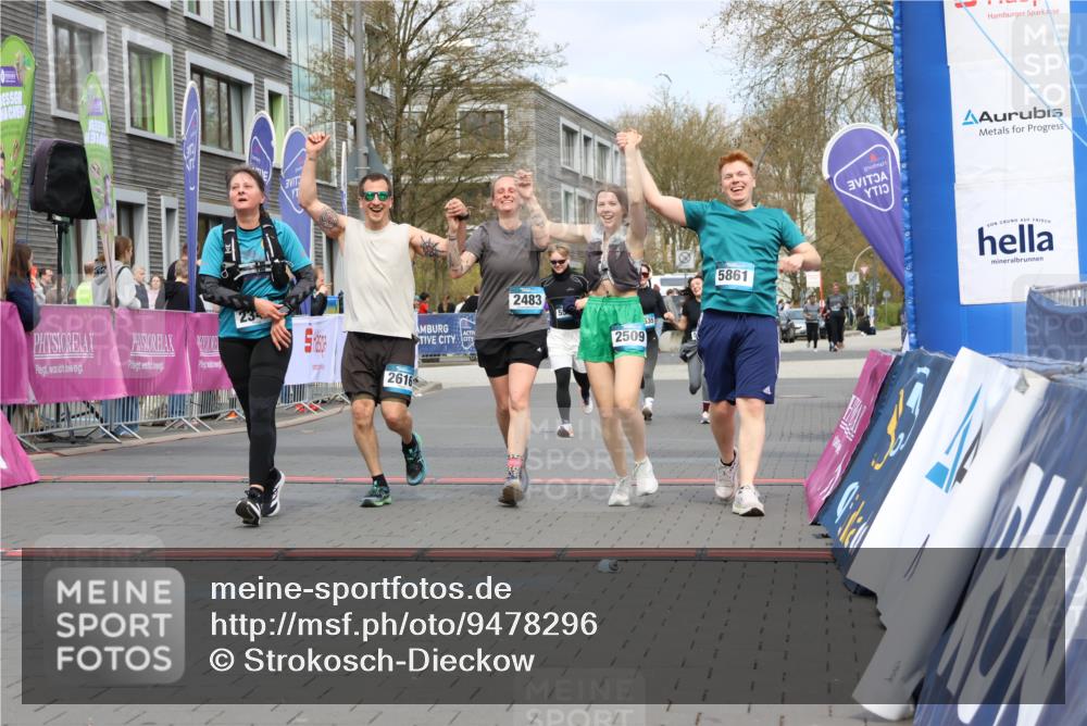 12.04.2026 - 45. Internationalen Wilhelmsburger Insellauf Strokosch-Dieckow http://msf.ph/oto/9478296 12.04.2026 13:29:48 Ziel 2650, 2340, 5861, 2509, 2483, 2616, 5535, 5536, 5539 meine-sportfotos.de
