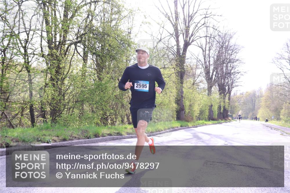 12.04.2026 - 45. Internationalen Wilhelmsburger Insellauf Yannick Fuchs http://msf.ph/oto/9478297 12.04.2026 10:15:28 Laufen 2595 meine-sportfotos.de