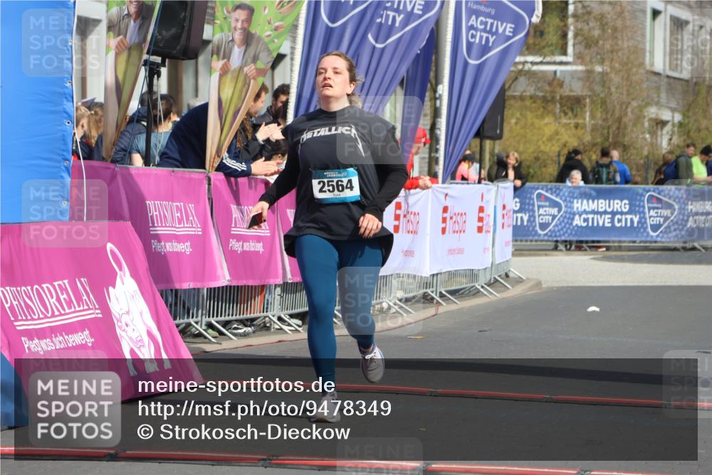 12.04.2026 - 45. Internationalen Wilhelmsburger Insellauf Strokosch-Dieckow http://msf.ph/oto/9478349 12.04.2026 11:42:19 Ziel 2564 meine-sportfotos.de