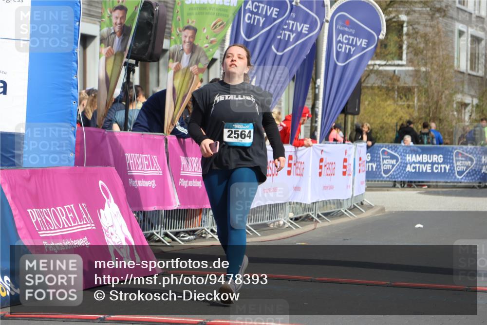 12.04.2026 - 45. Internationalen Wilhelmsburger Insellauf Strokosch-Dieckow http://msf.ph/oto/9478393 12.04.2026 11:42:19 Ziel 2564 meine-sportfotos.de
