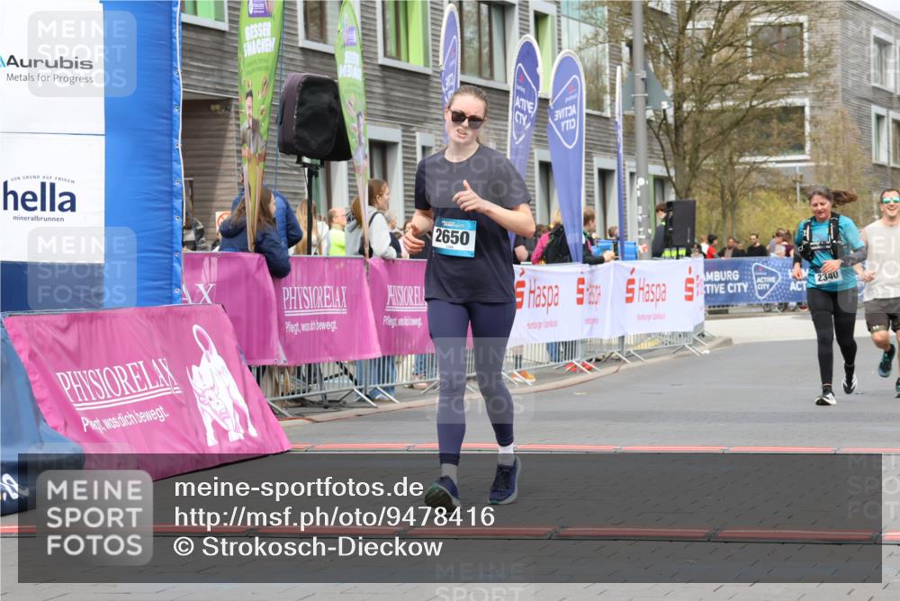 12.04.2026 - 45. Internationalen Wilhelmsburger Insellauf Strokosch-Dieckow http://msf.ph/oto/9478416 12.04.2026 13:29:44 Ziel 2650, 2340, 5861, 2509, 2483, 2616 meine-sportfotos.de