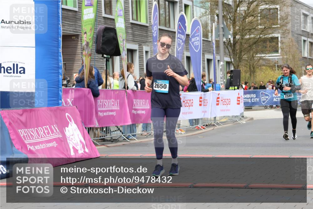 12.04.2026 - 45. Internationalen Wilhelmsburger Insellauf Strokosch-Dieckow http://msf.ph/oto/9478432 12.04.2026 13:29:44 Ziel 2650, 2340, 5861, 2509, 2483, 2616 meine-sportfotos.de