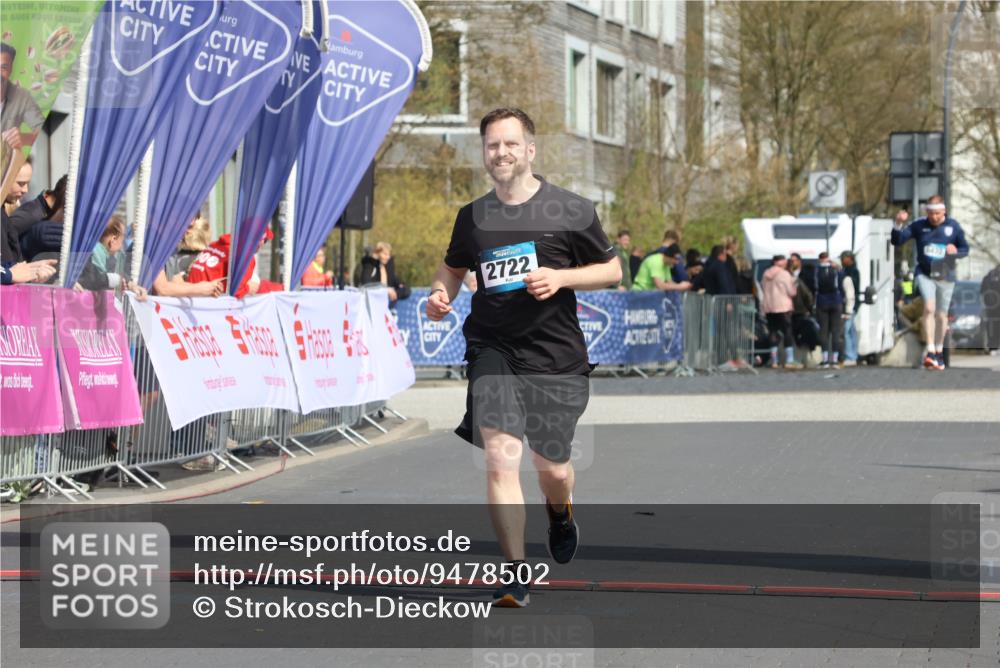 12.04.2026 - 45. Internationalen Wilhelmsburger Insellauf Strokosch-Dieckow http://msf.ph/oto/9478502 12.04.2026 11:42:48 Ziel 2722 meine-sportfotos.de