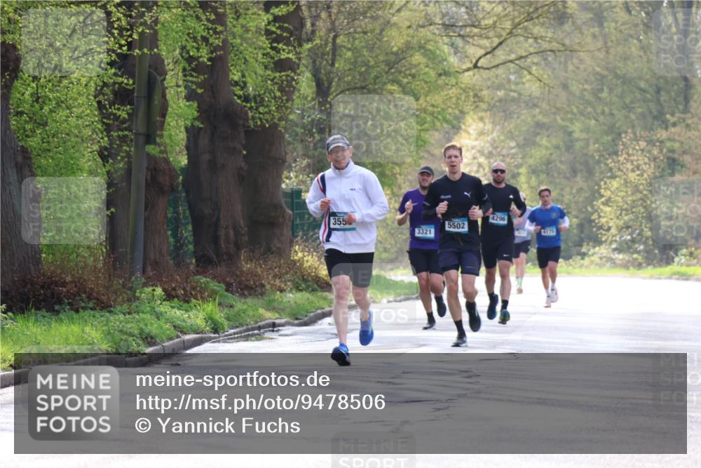 12.04.2026 - 45. Internationalen Wilhelmsburger Insellauf Yannick Fuchs http://msf.ph/oto/9478506 12.04.2026 10:15:57 Laufen 355, 3321, 5502, 4296, 4175 meine-sportfotos.de
