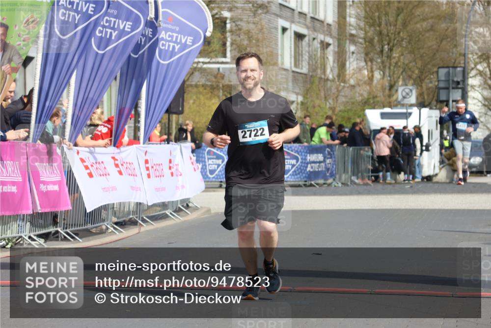 12.04.2026 - 45. Internationalen Wilhelmsburger Insellauf Strokosch-Dieckow http://msf.ph/oto/9478523 12.04.2026 11:42:48 Ziel 2722 meine-sportfotos.de