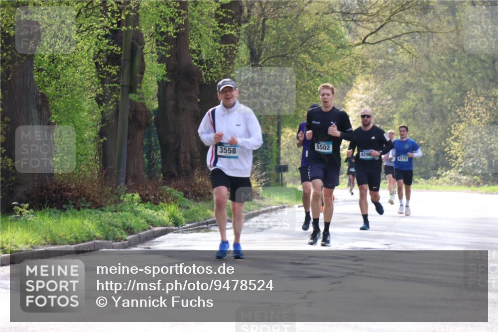 12.04.2026 - 45. Internationalen Wilhelmsburger Insellauf Yannick Fuchs http://msf.ph/oto/9478524 12.04.2026 10:15:58 Laufen 5502, 3558, 4296, 4175 meine-sportfotos.de