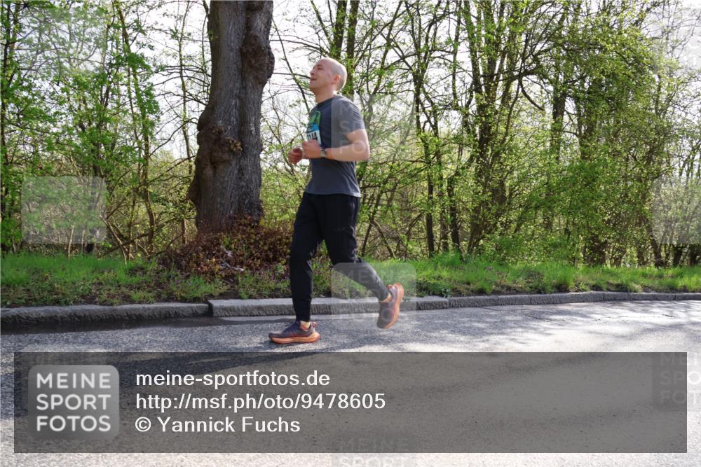 12.04.2026 - 45. Internationalen Wilhelmsburger Insellauf Yannick Fuchs http://msf.ph/oto/9478605 12.04.2026 10:29:20 Laufen  meine-sportfotos.de