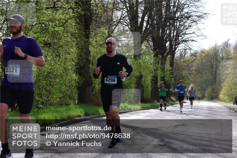 12.04.2026 - 45. Internationalen Wilhelmsburger Insellauf Yannick Fuchs http://msf.ph/oto/9478638 12.04.2026 10:16:09 Laufen 3321, 4296, 4175 meine-sportfotos.de