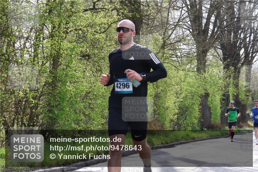 12.04.2026 - 45. Internationalen Wilhelmsburger Insellauf Yannick Fuchs http://msf.ph/oto/9478643 12.04.2026 10:16:09 Laufen 4296 meine-sportfotos.de