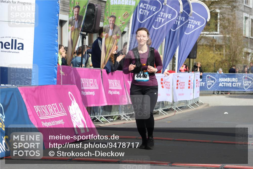12.04.2026 - 45. Internationalen Wilhelmsburger Insellauf Strokosch-Dieckow http://msf.ph/oto/9478717 12.04.2026 11:43:15 Ziel  meine-sportfotos.de