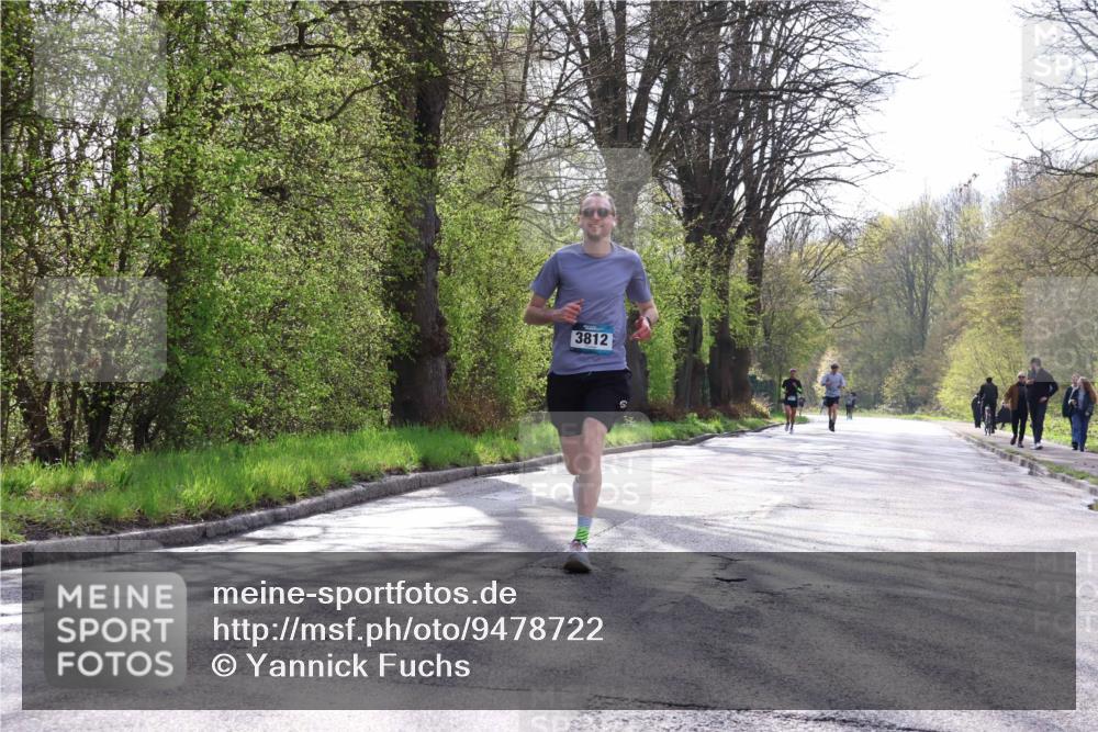 12.04.2026 - 45. Internationalen Wilhelmsburger Insellauf Yannick Fuchs http://msf.ph/oto/9478722 12.04.2026 10:16:17 Laufen 3812 meine-sportfotos.de