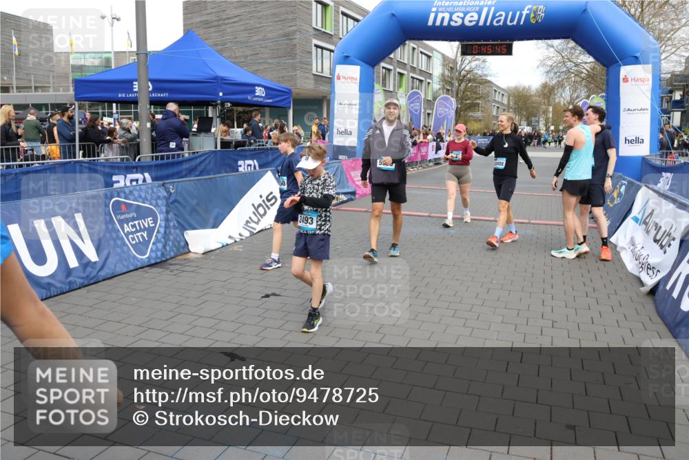 12.04.2026 - 45. Internationalen Wilhelmsburger Insellauf Strokosch-Dieckow http://msf.ph/oto/9478725 12.04.2026 12:58:44 Ziel 5260, 2493, 2550, 3479, 4873 meine-sportfotos.de