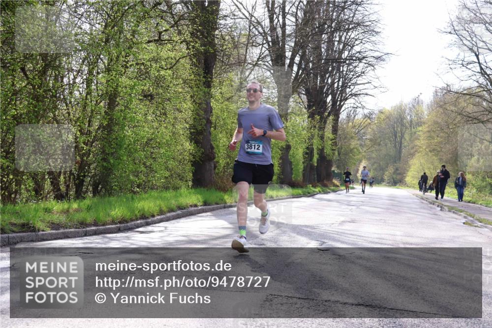 12.04.2026 - 45. Internationalen Wilhelmsburger Insellauf Yannick Fuchs http://msf.ph/oto/9478727 12.04.2026 10:16:18 Laufen 3812 meine-sportfotos.de