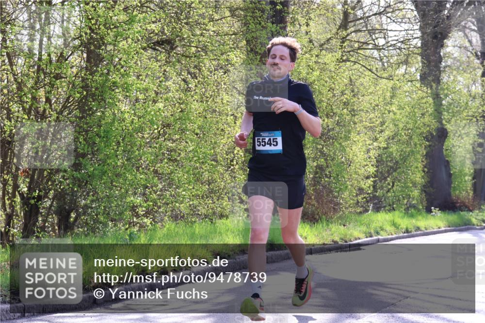 12.04.2026 - 45. Internationalen Wilhelmsburger Insellauf Yannick Fuchs http://msf.ph/oto/9478739 12.04.2026 10:29:27 Laufen  meine-sportfotos.de