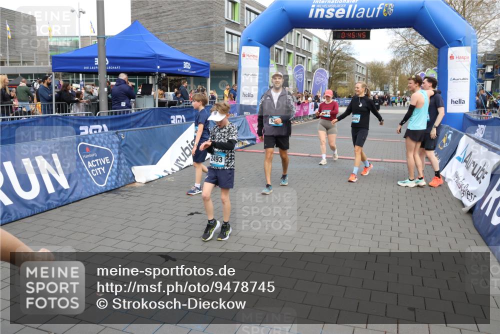 12.04.2026 - 45. Internationalen Wilhelmsburger Insellauf Strokosch-Dieckow http://msf.ph/oto/9478745 12.04.2026 12:58:45 Ziel 2550, 3479, 4873 meine-sportfotos.de