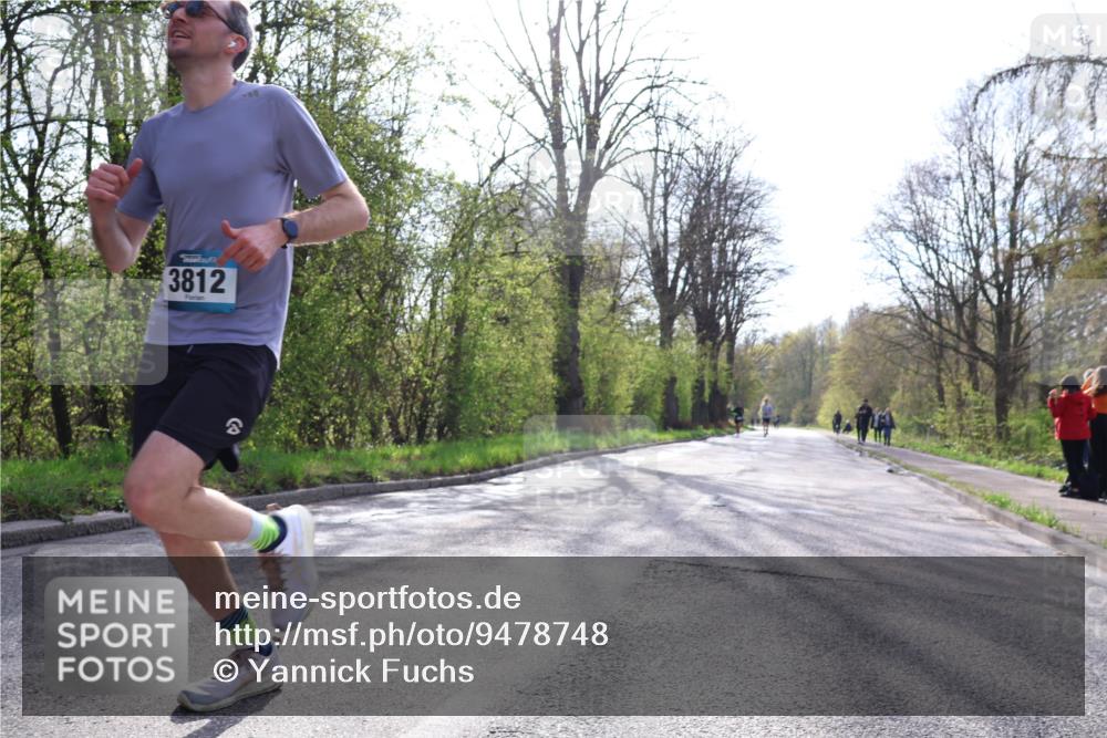 12.04.2026 - 45. Internationalen Wilhelmsburger Insellauf Yannick Fuchs http://msf.ph/oto/9478748 12.04.2026 10:16:19 Laufen 3812 meine-sportfotos.de