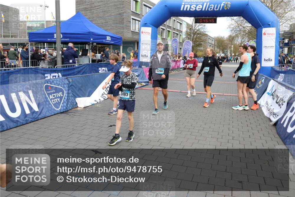 12.04.2026 - 45. Internationalen Wilhelmsburger Insellauf Strokosch-Dieckow http://msf.ph/oto/9478755 12.04.2026 12:58:45 Ziel 2550, 3479, 4873 meine-sportfotos.de