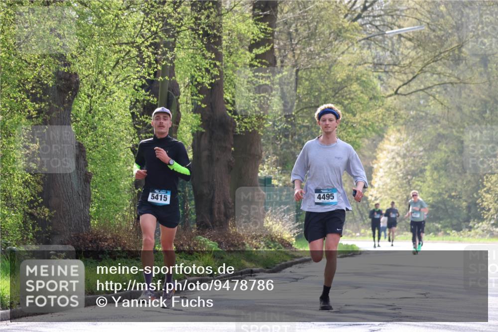 12.04.2026 - 45. Internationalen Wilhelmsburger Insellauf Yannick Fuchs http://msf.ph/oto/9478786 12.04.2026 10:16:23 Laufen 4495, 5415 meine-sportfotos.de