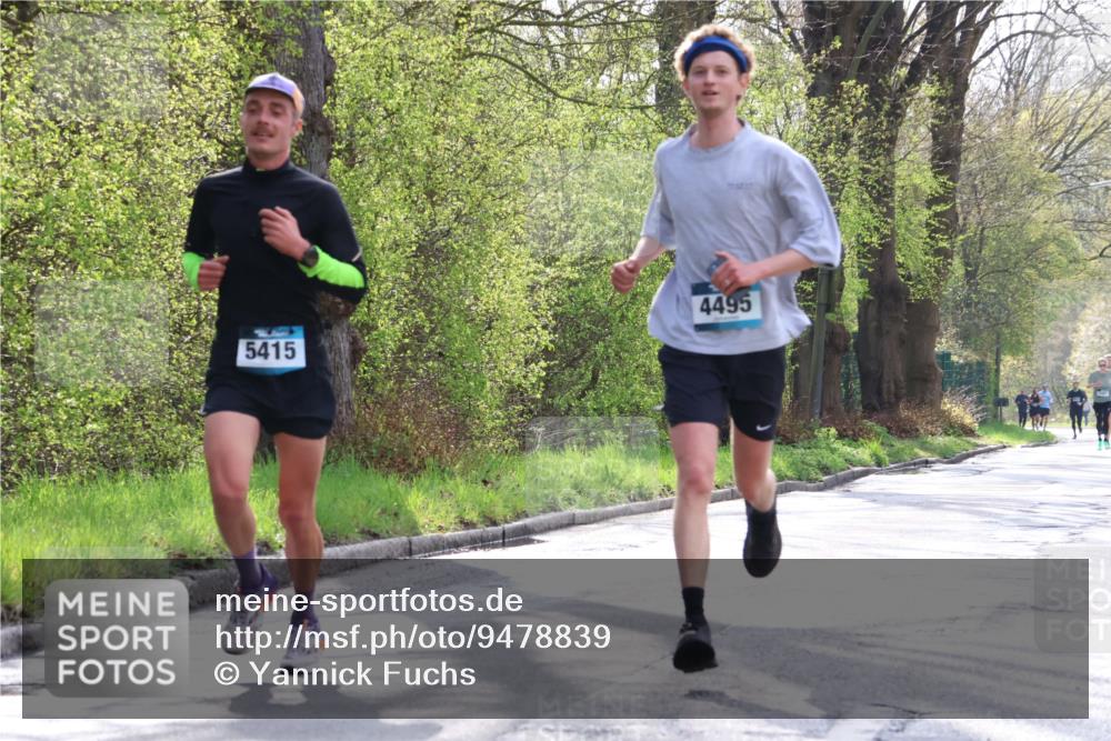 12.04.2026 - 45. Internationalen Wilhelmsburger Insellauf Yannick Fuchs http://msf.ph/oto/9478839 12.04.2026 10:16:28 Laufen 4495, 5415 meine-sportfotos.de