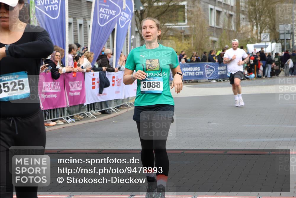 12.04.2026 - 45. Internationalen Wilhelmsburger Insellauf Strokosch-Dieckow http://msf.ph/oto/9478993 12.04.2026 12:59:01 Ziel 3309, 5613, 3525, 5422, 3088 meine-sportfotos.de