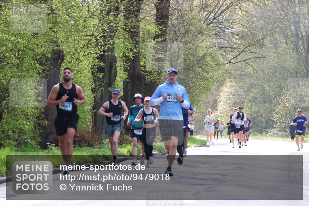12.04.2026 - 45. Internationalen Wilhelmsburger Insellauf Yannick Fuchs http://msf.ph/oto/9479018 12.04.2026 10:17:02 Laufen 4061, 5767, 4621, 5708, 4225, 5503, 2382 meine-sportfotos.de