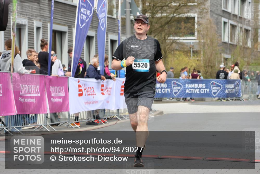 12.04.2026 - 45. Internationalen Wilhelmsburger Insellauf Strokosch-Dieckow http://msf.ph/oto/9479027 12.04.2026 13:28:55 Ziel 3800, 2630, 5520 meine-sportfotos.de