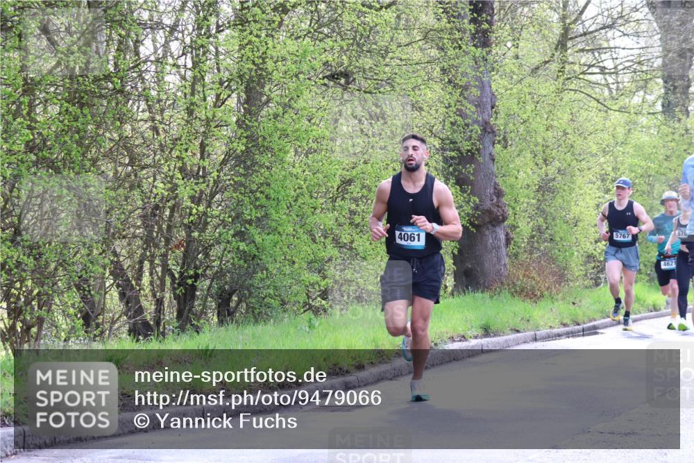 12.04.2026 - 45. Internationalen Wilhelmsburger Insellauf Yannick Fuchs http://msf.ph/oto/9479066 12.04.2026 10:17:06 Laufen 4061, 570, 5767, 4621 meine-sportfotos.de