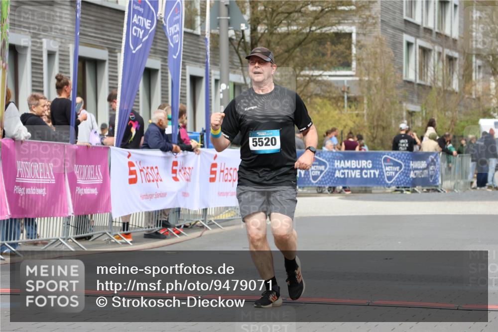 12.04.2026 - 45. Internationalen Wilhelmsburger Insellauf Strokosch-Dieckow http://msf.ph/oto/9479071 12.04.2026 13:28:55 Ziel 3800, 2630, 5520 meine-sportfotos.de