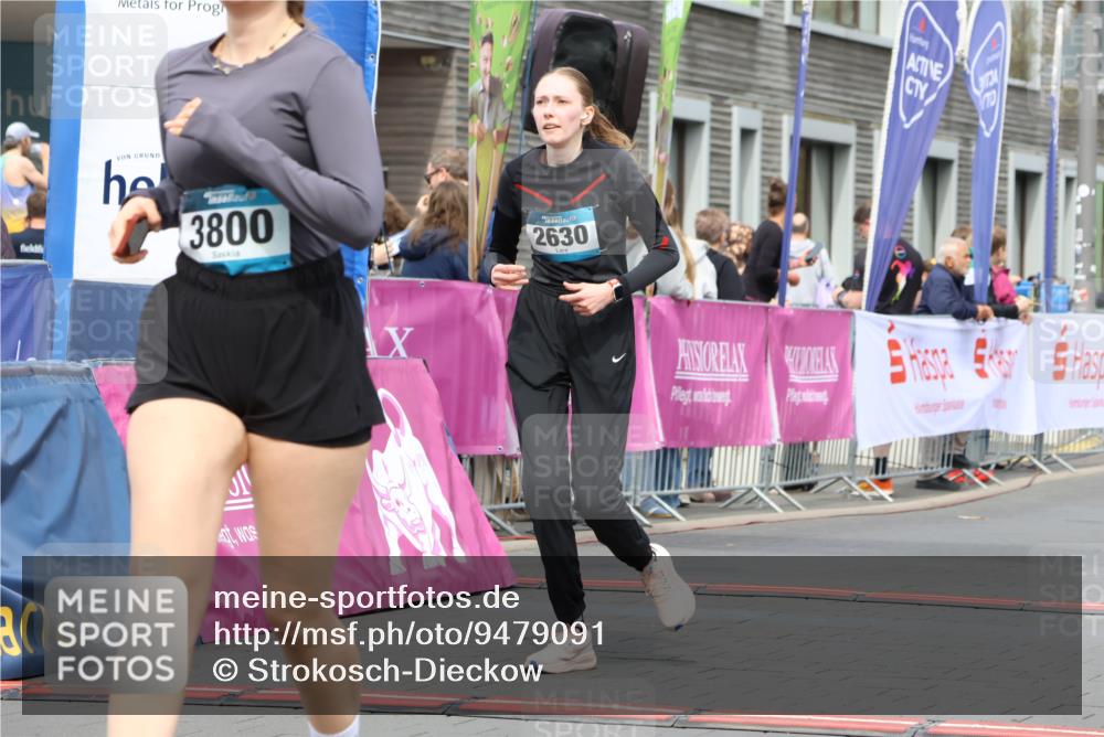 12.04.2026 - 45. Internationalen Wilhelmsburger Insellauf Strokosch-Dieckow http://msf.ph/oto/9479091 12.04.2026 13:28:54 Ziel 3800, 2630, 5520 meine-sportfotos.de