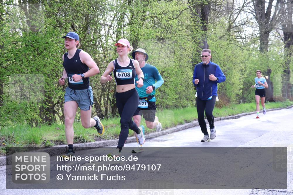 12.04.2026 - 45. Internationalen Wilhelmsburger Insellauf Yannick Fuchs http://msf.ph/oto/9479107 12.04.2026 10:17:10 Laufen 5, 5708, 621, 5742 meine-sportfotos.de