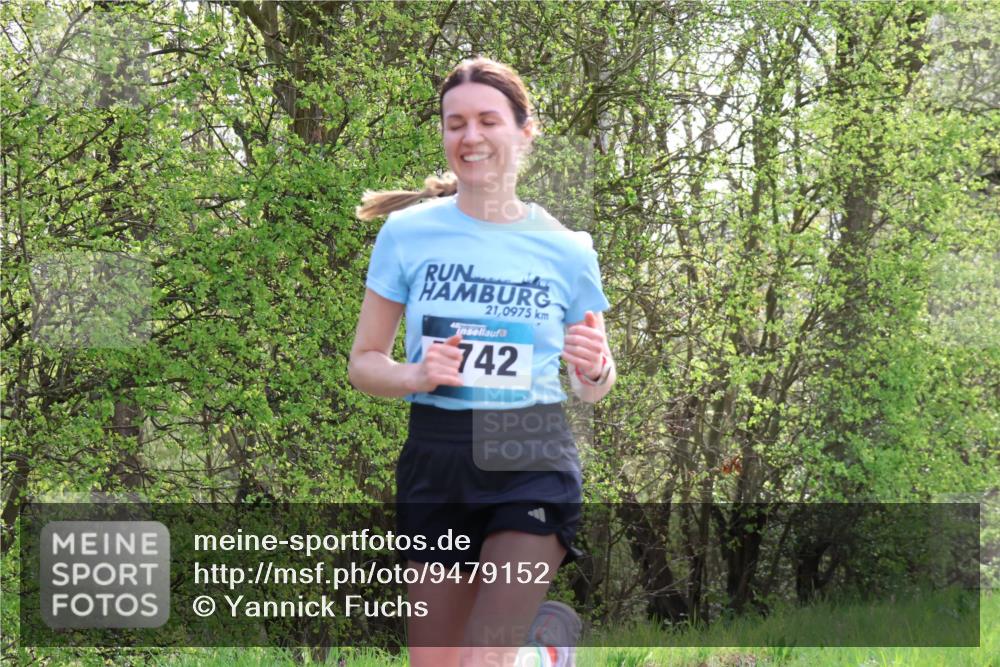 12.04.2026 - 45. Internationalen Wilhelmsburger Insellauf Yannick Fuchs http://msf.ph/oto/9479152 12.04.2026 10:17:14 Laufen 21, 0975, 742 meine-sportfotos.de