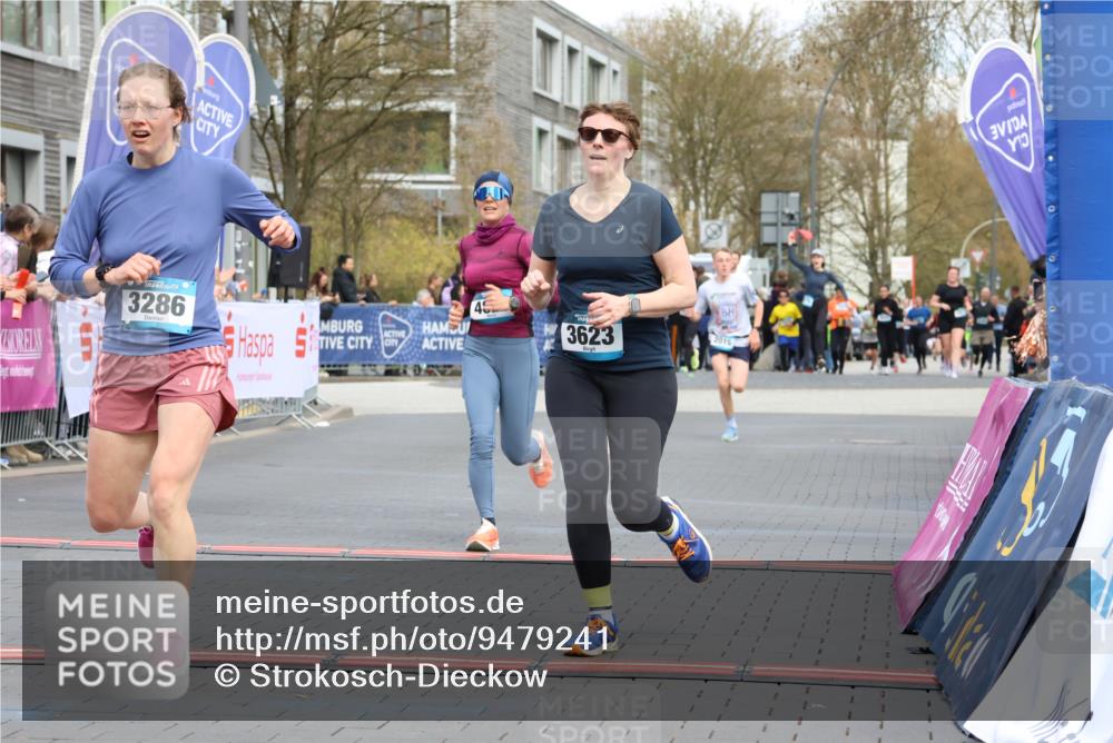 12.04.2026 - 45. Internationalen Wilhelmsburger Insellauf Strokosch-Dieckow http://msf.ph/oto/9479241 12.04.2026 12:59:18 Ziel 5846, 3286, 3623, 4822, 2015 meine-sportfotos.de