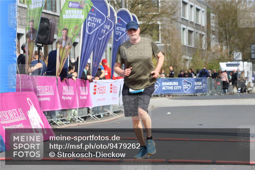 12.04.2026 - 45. Internationalen Wilhelmsburger Insellauf Strokosch-Dieckow http://msf.ph/oto/9479262 12.04.2026 11:45:26 Ziel 4201 meine-sportfotos.de