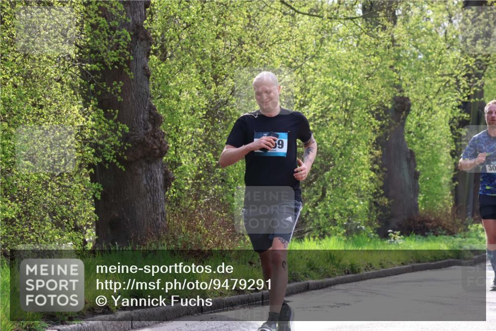 12.04.2026 - 45. Internationalen Wilhelmsburger Insellauf Yannick Fuchs http://msf.ph/oto/9479291 12.04.2026 10:17:29 Laufen 9, 30 meine-sportfotos.de
