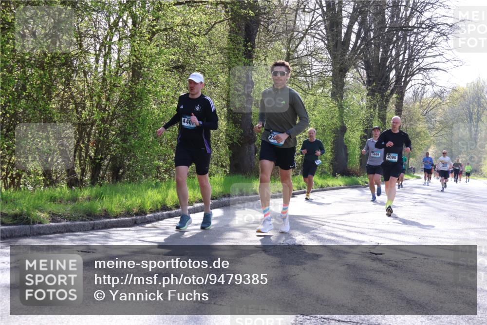 12.04.2026 - 45. Internationalen Wilhelmsburger Insellauf Yannick Fuchs http://msf.ph/oto/9479385 12.04.2026 10:30:02 Laufen  meine-sportfotos.de