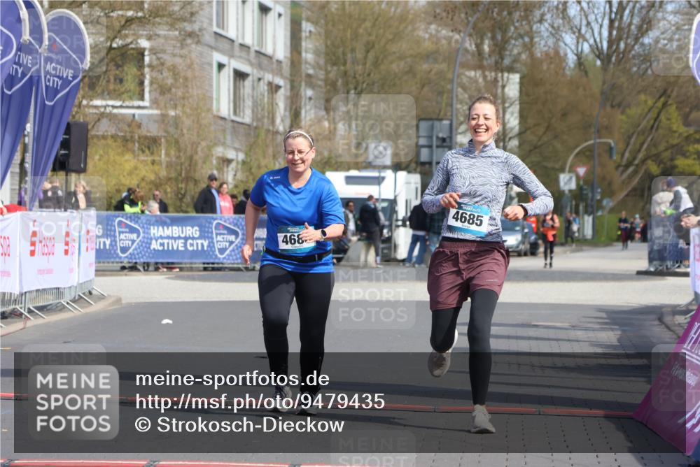 12.04.2026 - 45. Internationalen Wilhelmsburger Insellauf Strokosch-Dieckow http://msf.ph/oto/9479435 12.04.2026 11:47:00 Ziel 2904, 4685, 4688 meine-sportfotos.de