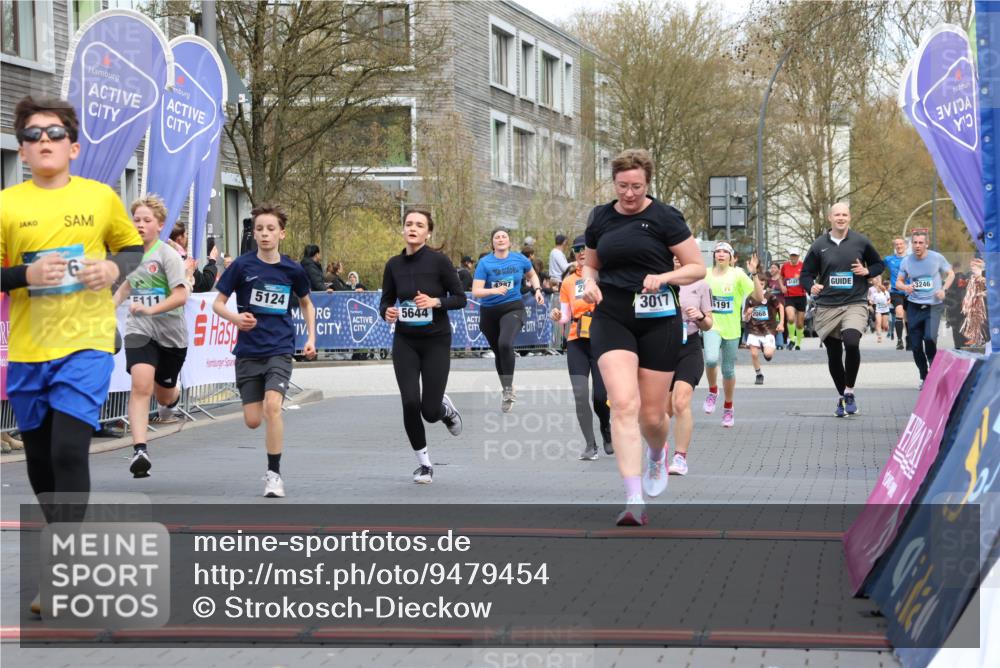 12.04.2026 - 45. Internationalen Wilhelmsburger Insellauf Strokosch-Dieckow http://msf.ph/oto/9479454 12.04.2026 12:59:31 Ziel 3728, 4023, 2009, 4875, 5276, 3017, 5111, 5124, 5644, 5718, 2082, 4741, 5191 meine-sportfotos.de