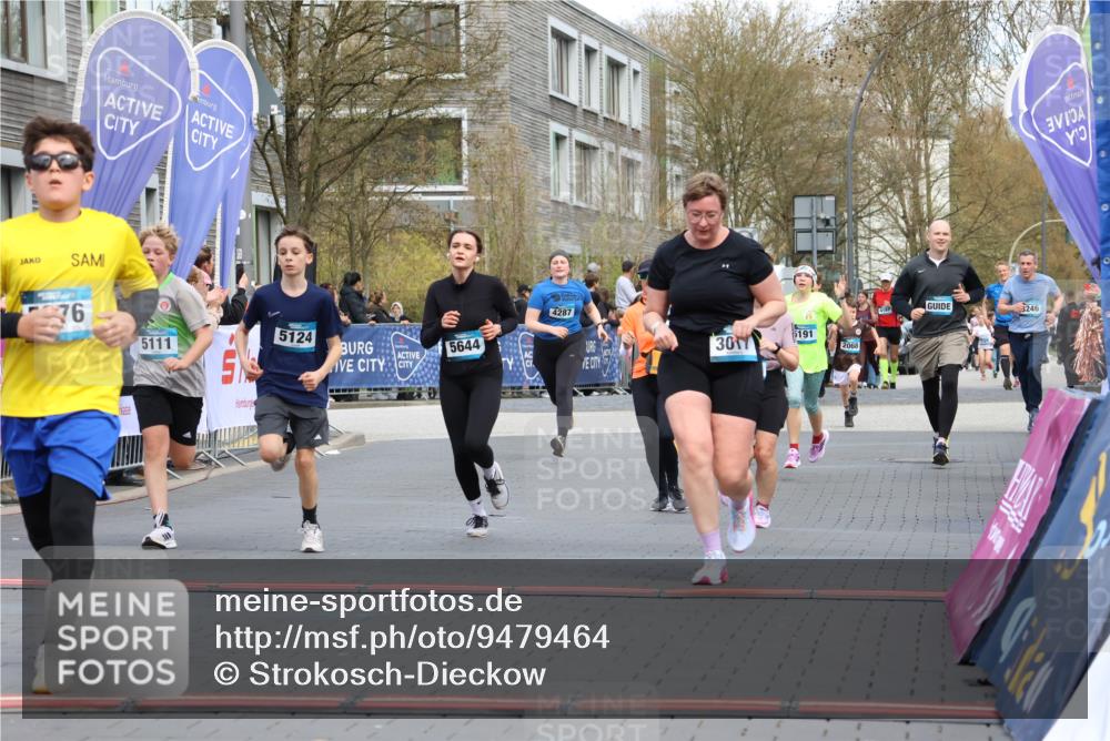 12.04.2026 - 45. Internationalen Wilhelmsburger Insellauf Strokosch-Dieckow http://msf.ph/oto/9479464 12.04.2026 12:59:31 Ziel 3728, 4023, 2009, 4875, 5276, 3017, 5111, 5124, 5644, 5718, 2082, 4741, 5191 meine-sportfotos.de