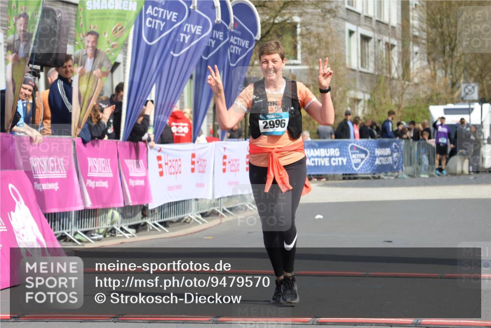 12.04.2026 - 45. Internationalen Wilhelmsburger Insellauf Strokosch-Dieckow http://msf.ph/oto/9479570 12.04.2026 11:47:29 Ziel 2996 meine-sportfotos.de