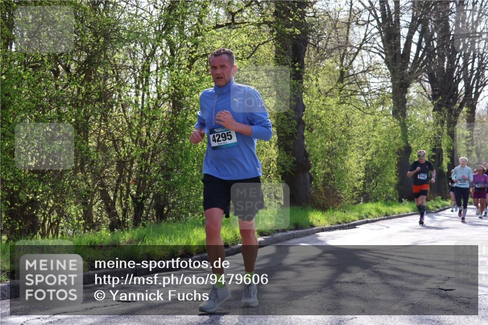 12.04.2026 - 45. Internationalen Wilhelmsburger Insellauf Yannick Fuchs http://msf.ph/oto/9479606 12.04.2026 10:30:16 Laufen  meine-sportfotos.de