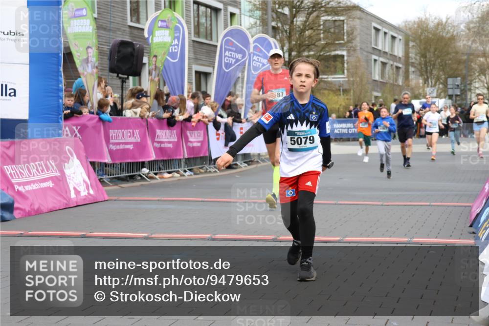 12.04.2026 - 45. Internationalen Wilhelmsburger Insellauf Strokosch-Dieckow http://msf.ph/oto/9479653 12.04.2026 12:59:47 Ziel 5079, 4395, 4187, 5067, 2069, 4761 meine-sportfotos.de