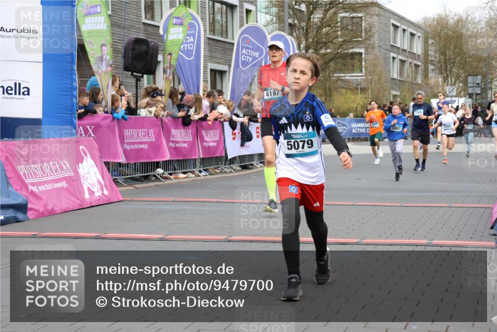 12.04.2026 - 45. Internationalen Wilhelmsburger Insellauf Strokosch-Dieckow http://msf.ph/oto/9479700 12.04.2026 12:59:47 Ziel 5079, 4395, 4187, 5067, 2069, 4761 meine-sportfotos.de