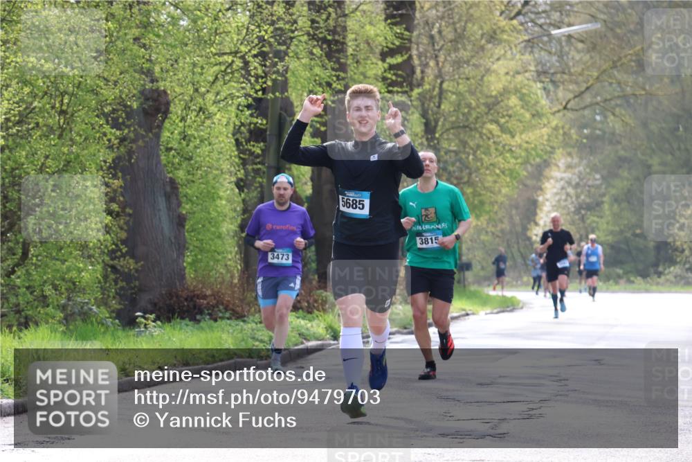 12.04.2026 - 45. Internationalen Wilhelmsburger Insellauf Yannick Fuchs http://msf.ph/oto/9479703 12.04.2026 10:18:08 Laufen 3473, 5685, 3815 meine-sportfotos.de