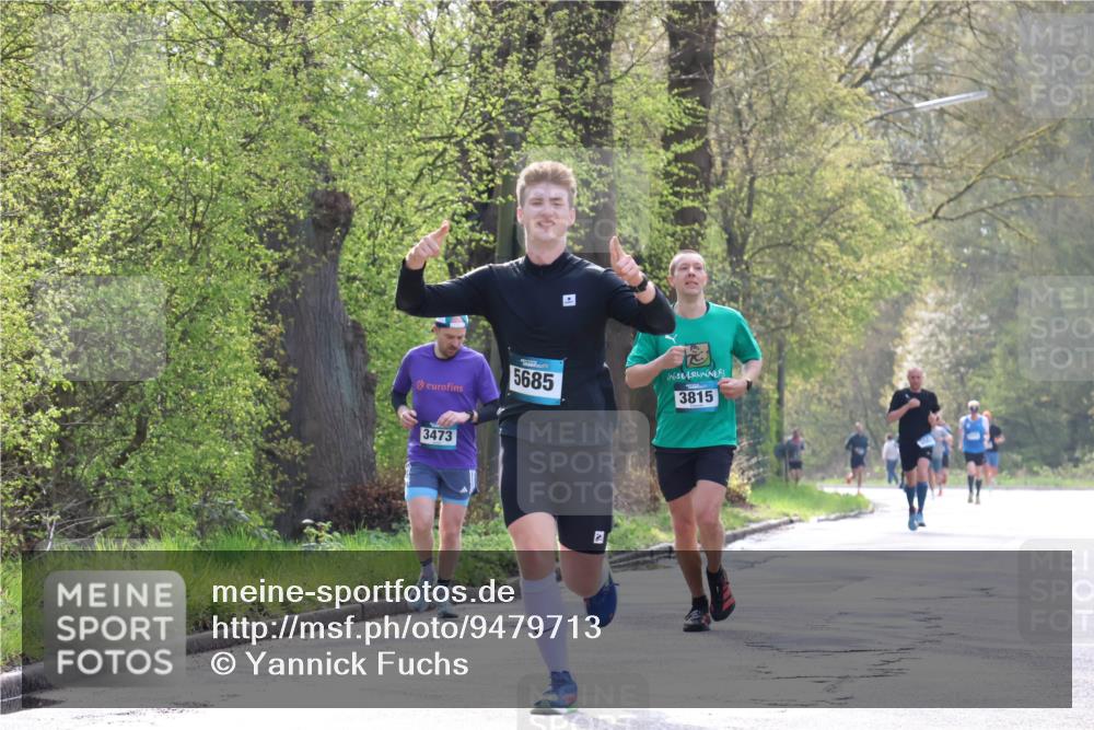 12.04.2026 - 45. Internationalen Wilhelmsburger Insellauf Yannick Fuchs http://msf.ph/oto/9479713 12.04.2026 10:18:09 Laufen 5685, 3815, 3473, 2 meine-sportfotos.de